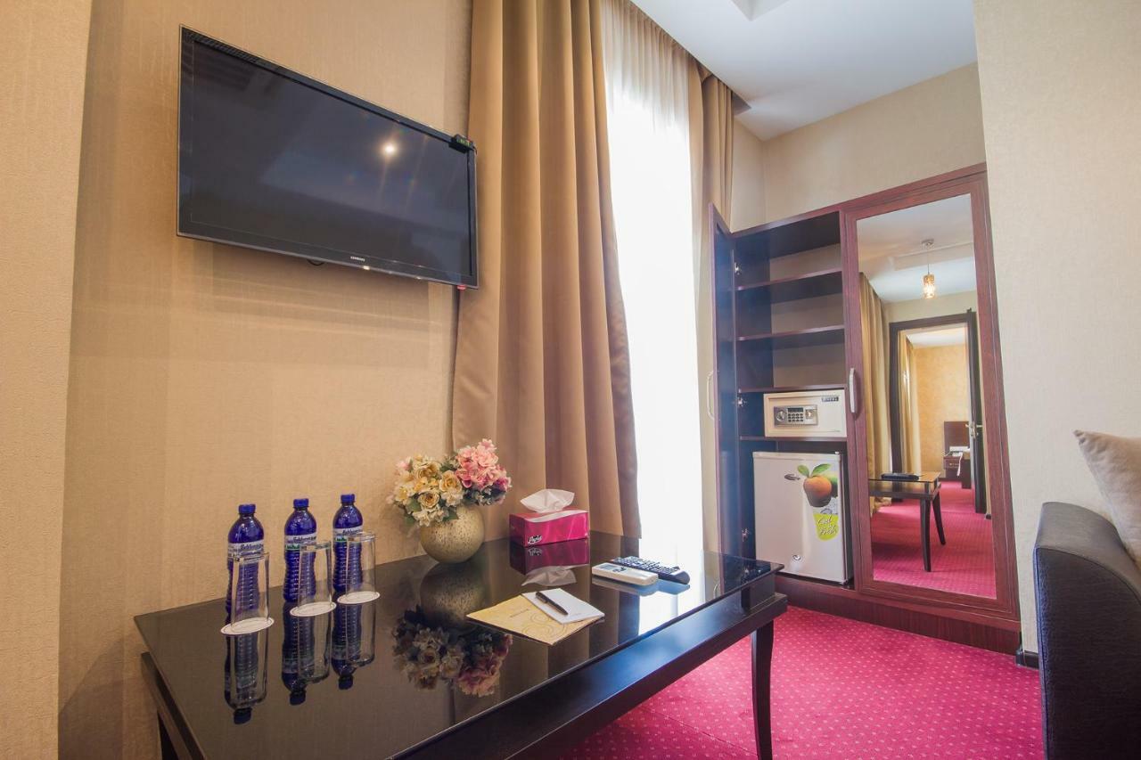 Marionn Hotel Tiflis Dış mekan fotoğraf